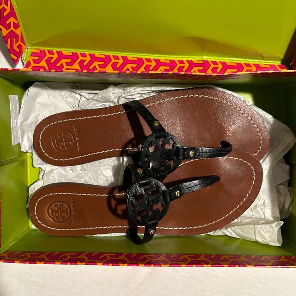 Tory Burch Mini Miller, black, size 8